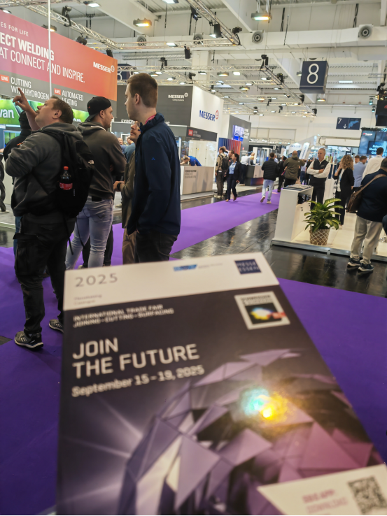 db6851d1-316a-4cbf-9242-84e66ca17196