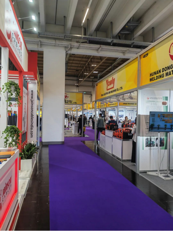 6b4c8e02-7063-41c4-9681-571608f97748