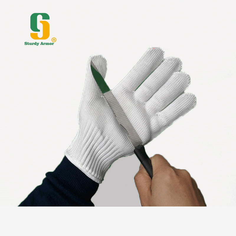 Flexible cut resistant gloves