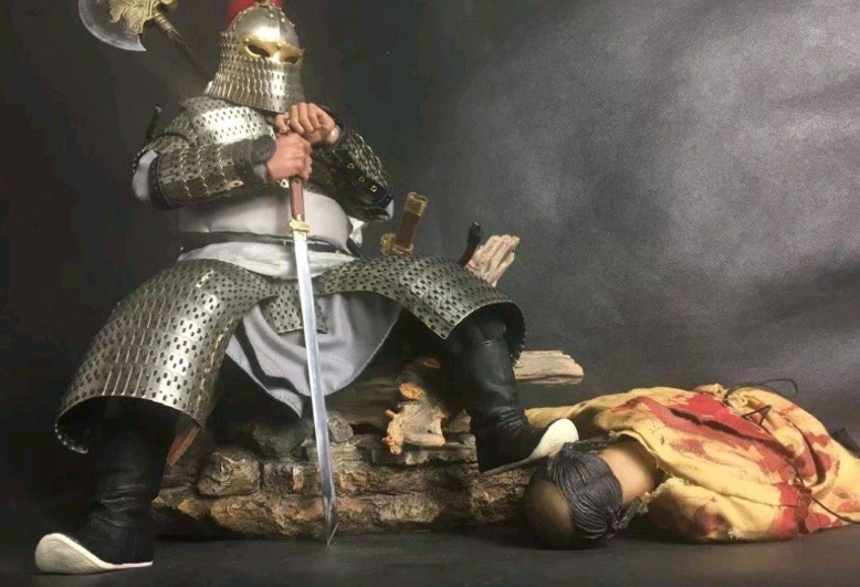 900