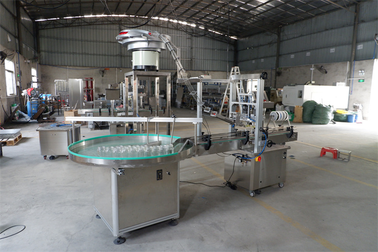 VM-03 Automatic bottles collecting table