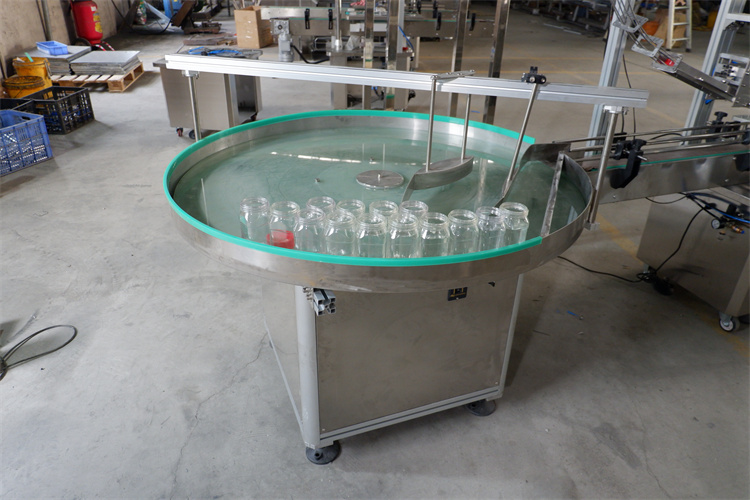 VM-03 Automatic bottles collecting table