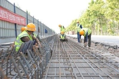 青海省茶卡至格尔木公路改扩建工程维修工程