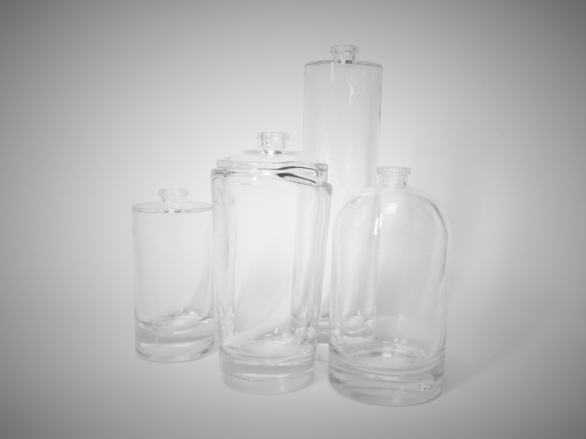 cylindrical shape perfume bottle