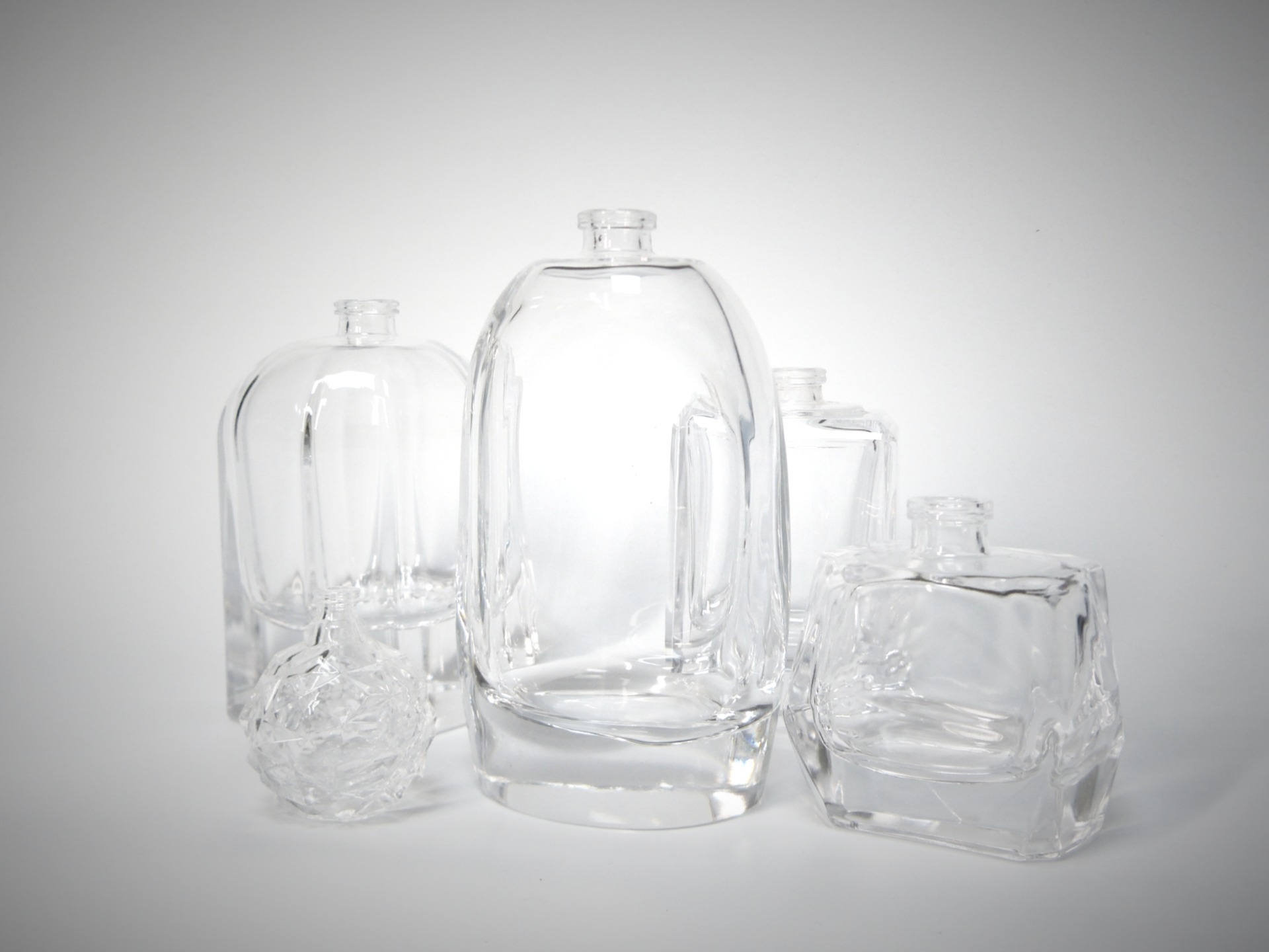 hybrid shape perfume bottle