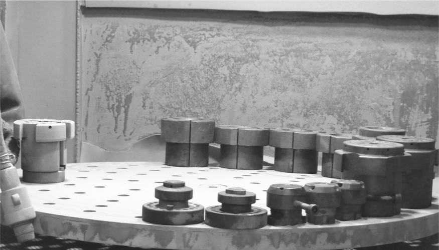 sandblasting glass bottle moulds