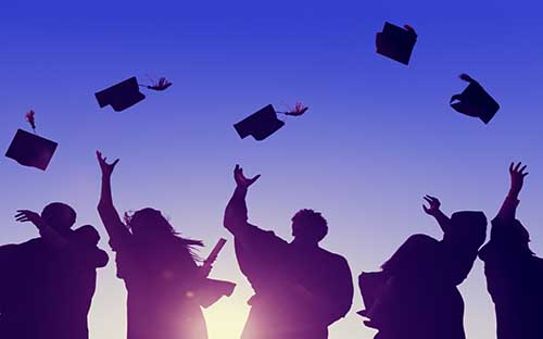 什么阶段适合送孩子去留学？各年龄段留学利弊大解析