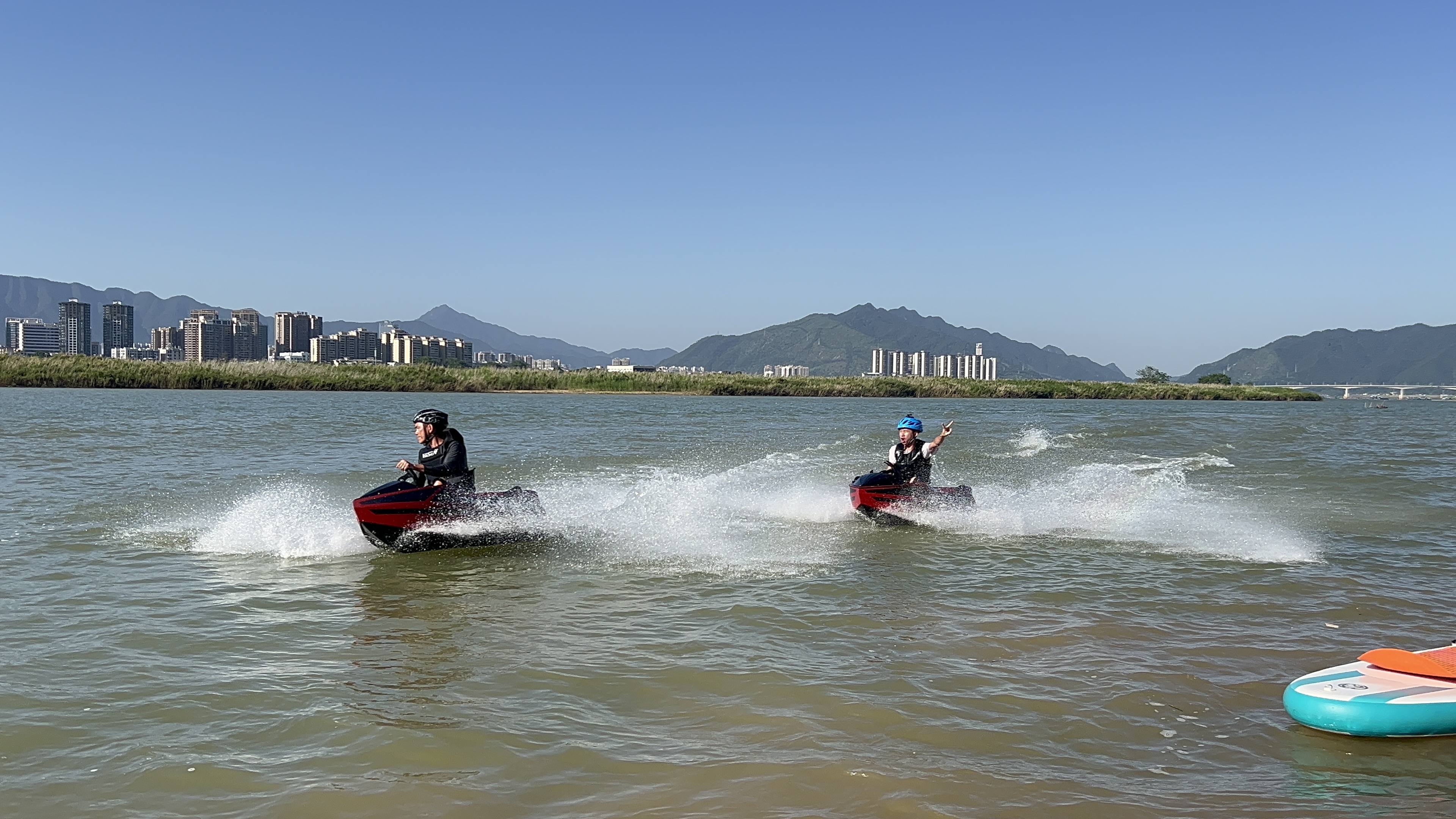Bateaux karting électriques - La prochaine grande nouveauté en matière de sports nautiques avec le D...