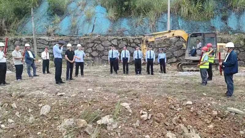 9月28日 我司监理的梅家河派出所业务用房正式开工建设(喻大国)