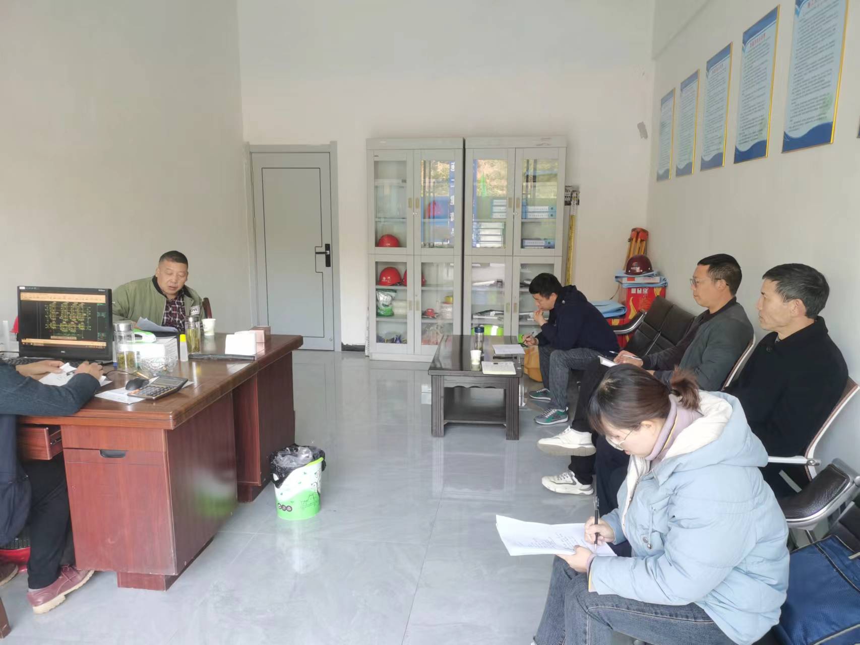 11月21日秭归县两河口人民法庭业务用房建设项目监理例会