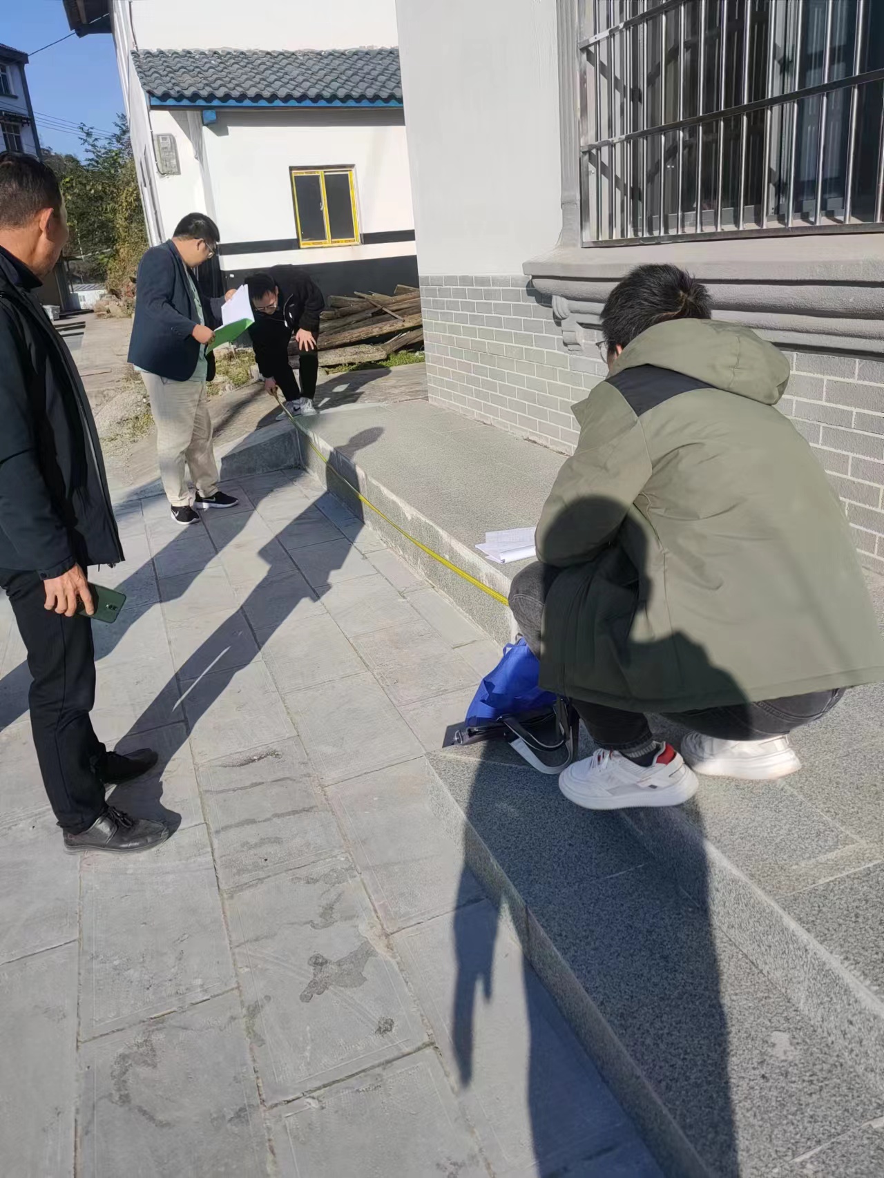 11月21日秭归县磨坪、梅家河、沙镇溪林业站维修改造项目结算设计现场踏勘