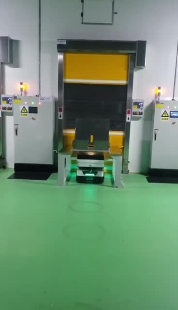 AGV对接提升机