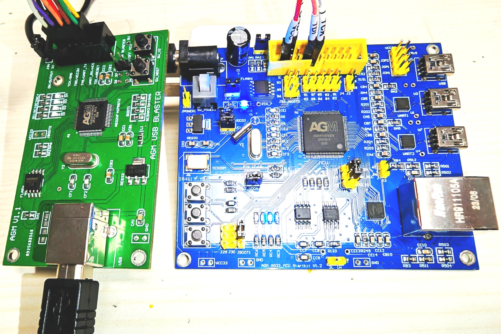 AG32_USB BLASTER_Connect_conew1