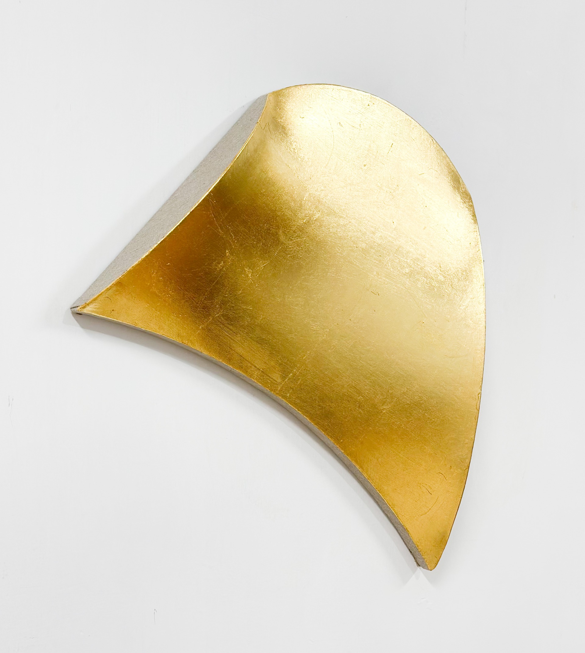 Birth of gold, 2024, goldleaf on linen, 49x39x7cm, 0,25