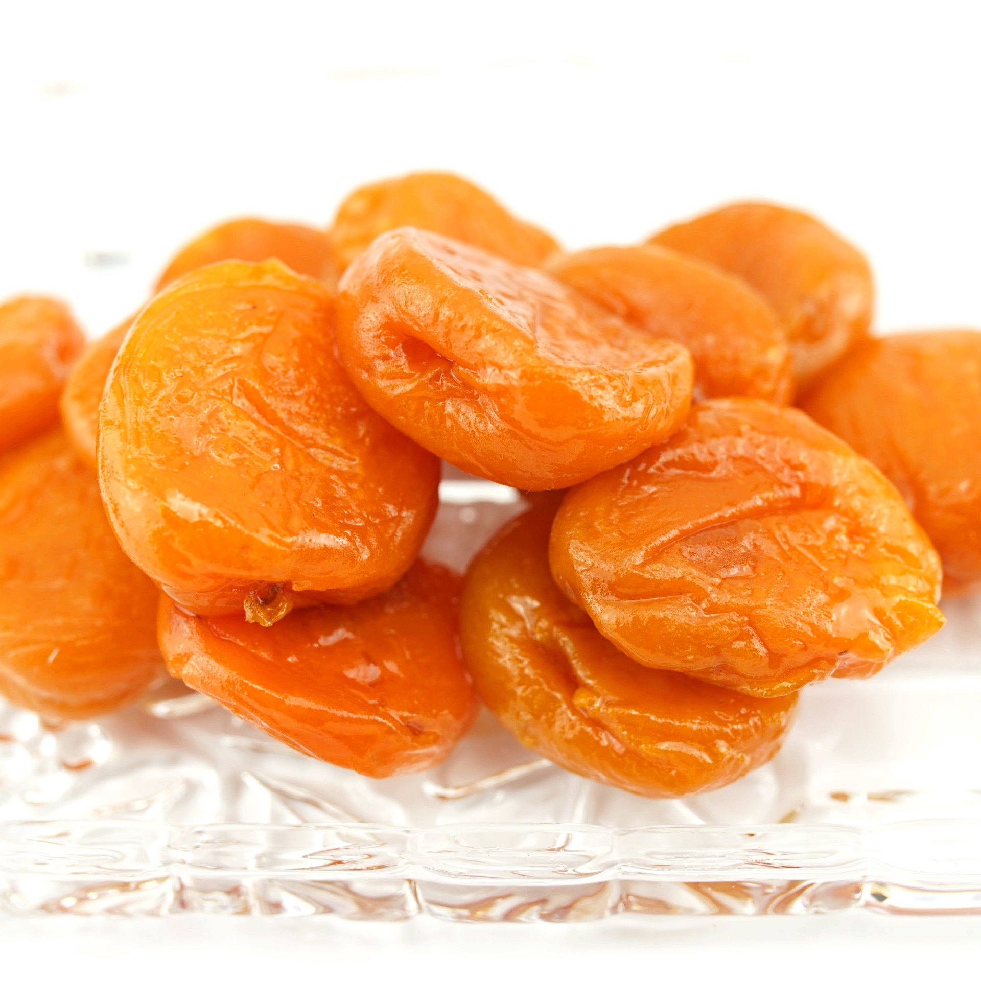Preserved apricot