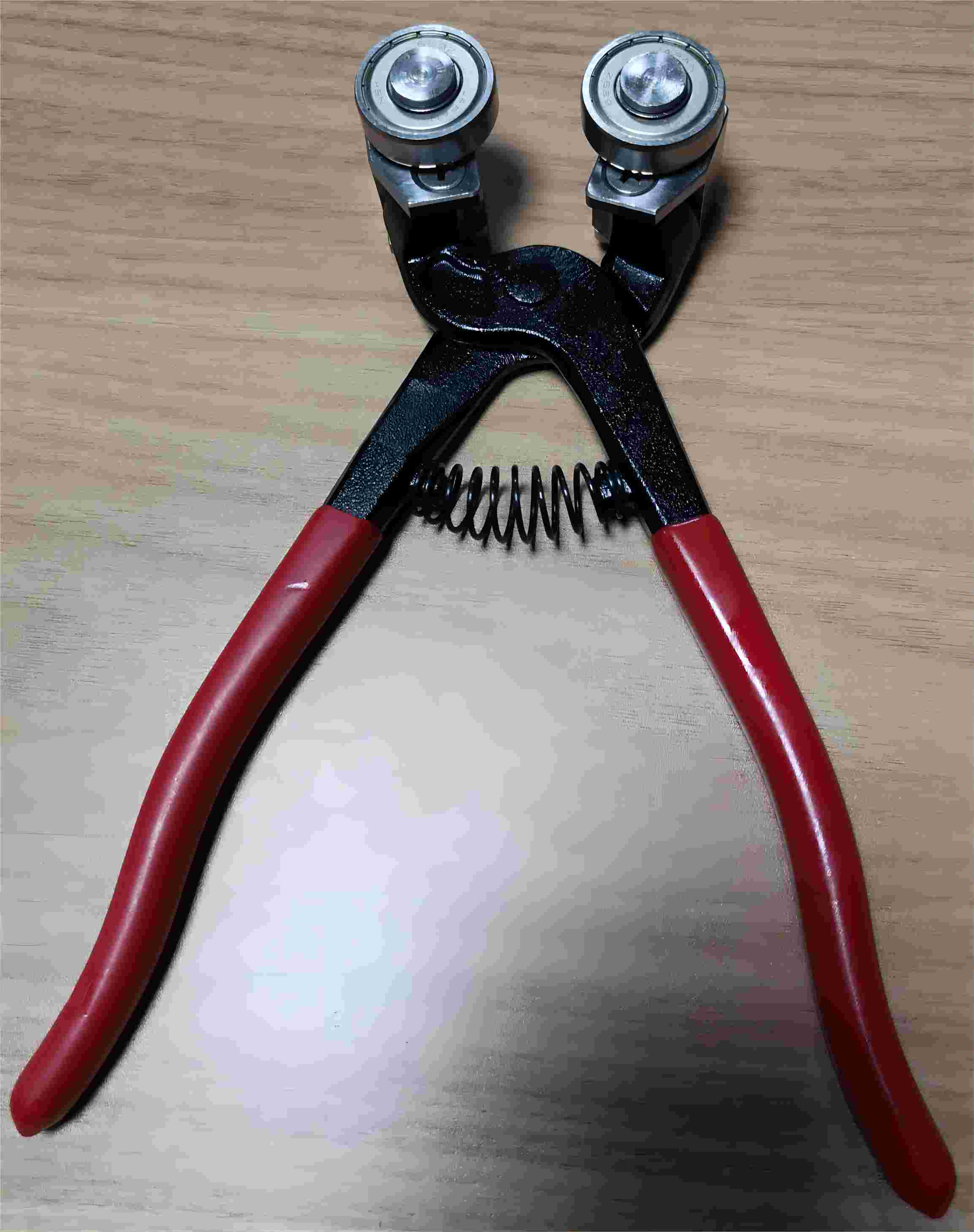 Softgel Injection Wedge Fixing Plier