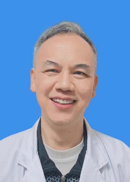 科 室： 大内科
职 称： 副主任医师
个人简介：重庆医专毕业。根植临床一线40余年，曾经在三甲医院进修学习2年。对常见病症诊治经验丰富，擅长老年慢性病症诊治，擅长中西医综合诊治，特别是咳嗽、慢阻肺、心脑血管病、胃病有较深研究。服务理念：敬畏生命，竭尽医药之力而为。