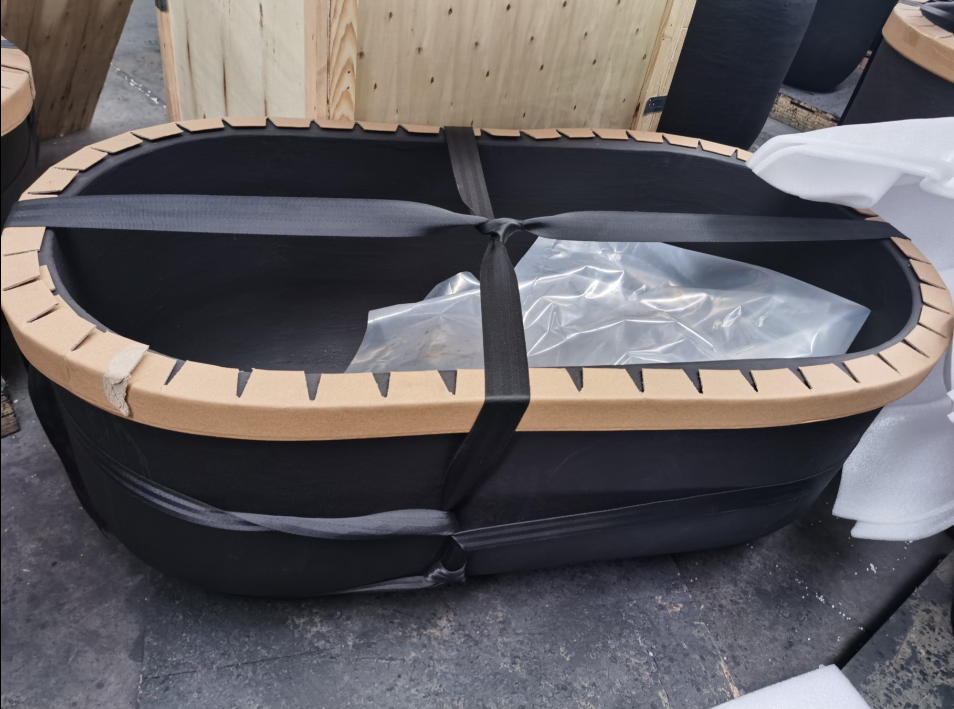 Customized machining Refractory Foundry Silicon carbide sagger SiC graphite crucible