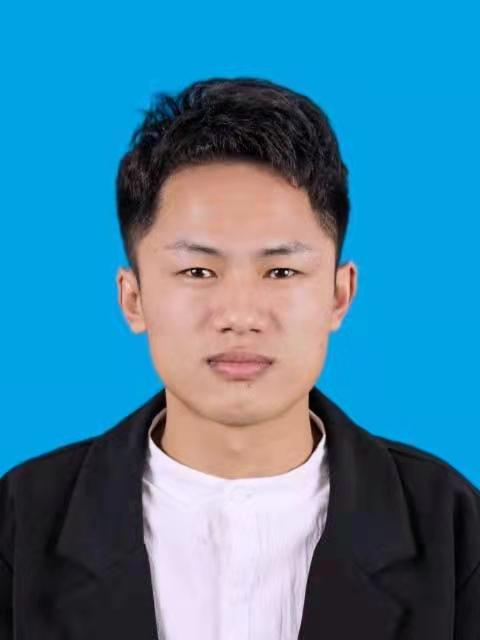 优秀青年教师，从教高中政治教学数年来，潜心研究新高考，认真钻研教学，把握时代脉搏，奉行“学高为师，身正为善”理念，言传身教，寓教寓乐。工作中积极乐观，踏实上进，始终奉行“教给学生知识的同时更要教会学生做人，树立正确的三观”。