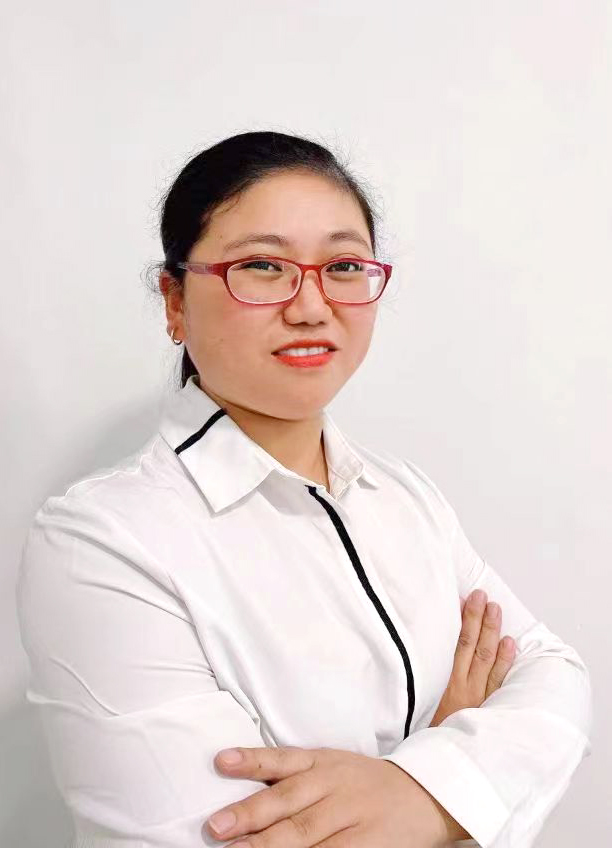 骨干一级教师，年级组长、高中数学老师、班主任。毕业于南昌师范学院，从教10余年，具有丰富的教学及带班经验，她恪尽职守、孜孜不倦、勤奋敬业，曾多次荣获校“优秀教师″、“优秀班主任"称号；格言是:黑夜无论怎样悠长，白昼总会到来。