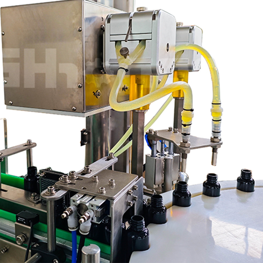Double Nozzles Essential Oil Filling Machine