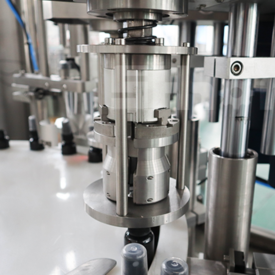 Double Nozzles Essential Oil Filling Machine