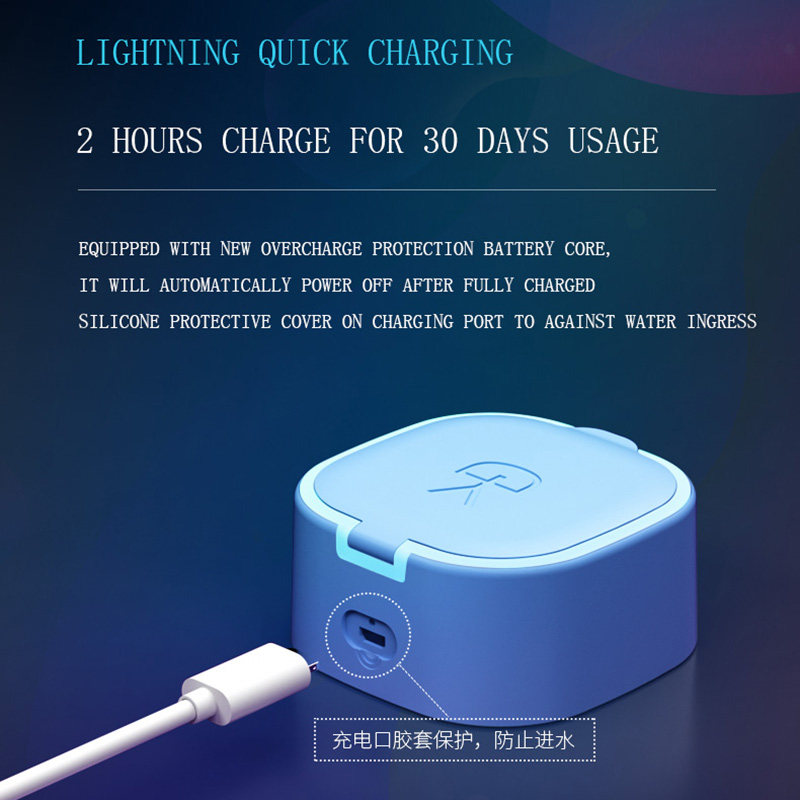 Soft mirror cleaning and care device D10