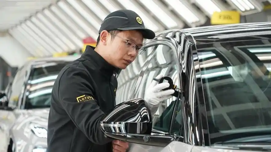 针对汽车数据安全和网联信息安全等专业领域课程，由行业资深专家朱杰，高级工程师进行培训学习。
