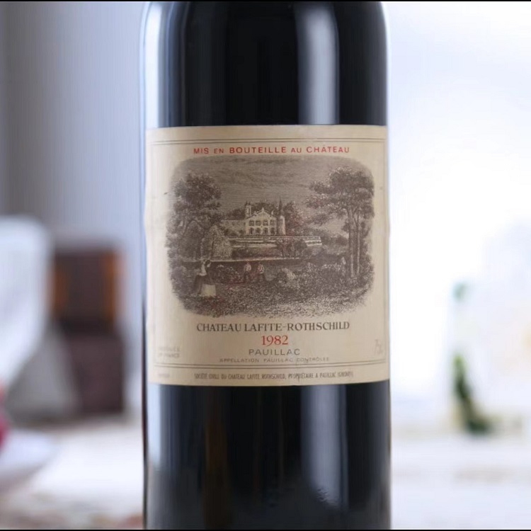 1982 Chateau Lafite red wine (France 1855 First-class estate)