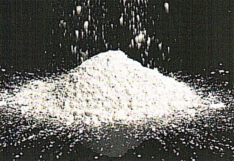 Electrofusion pure calcium aluminate cement