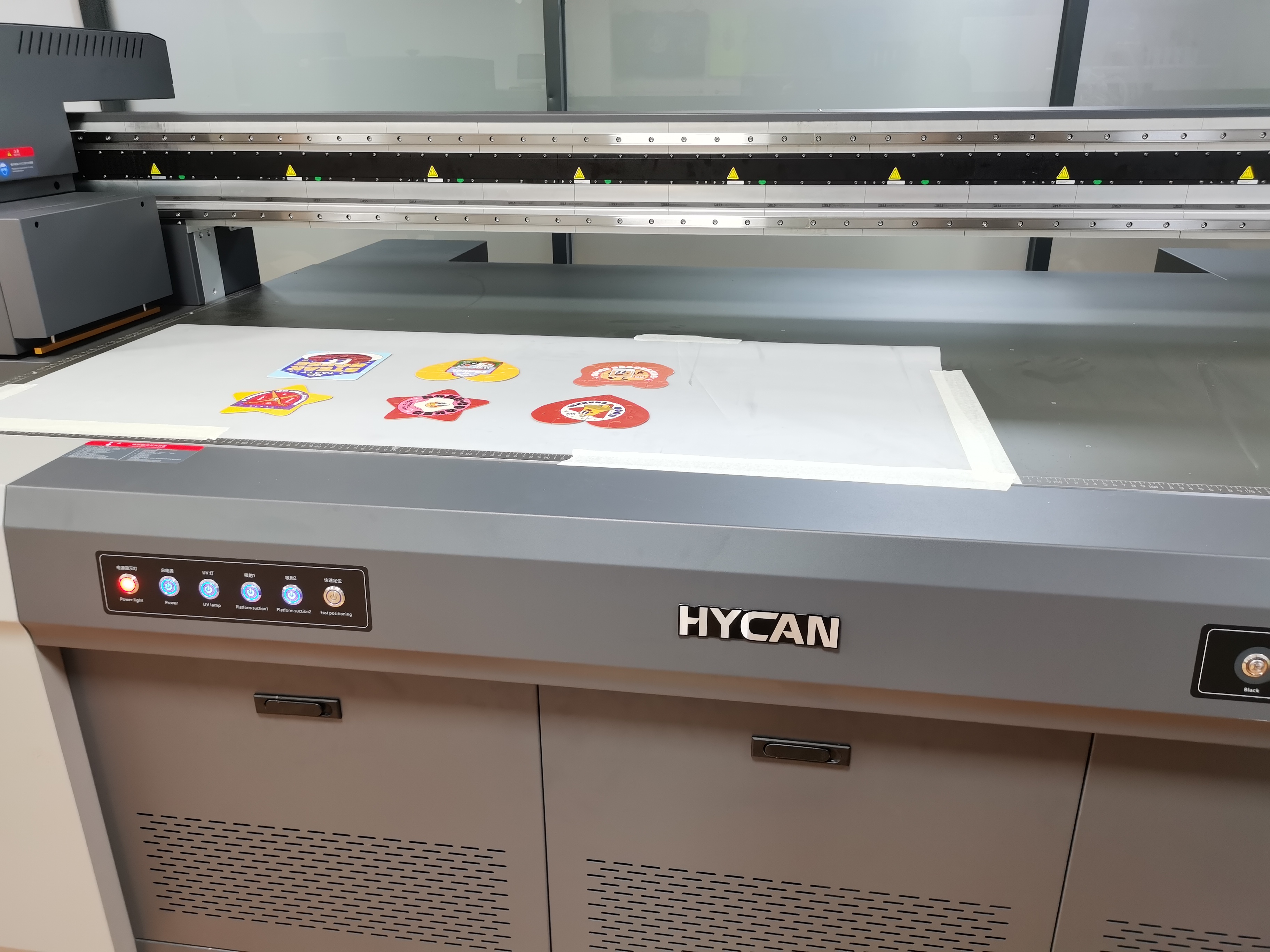 HF-2513 UV Flatbed Printer For Metal/Wood/Glass