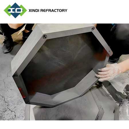 Graphite crucible