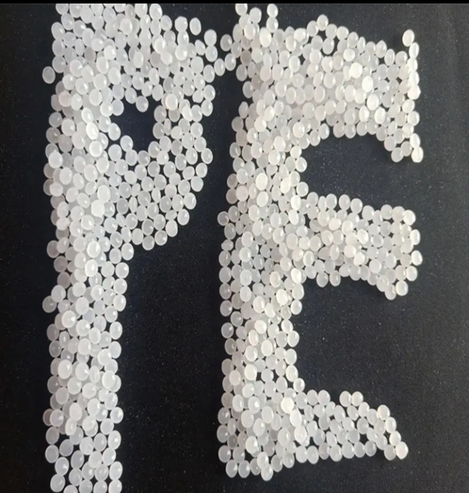 Plastic particles _ HFYCXKZ001