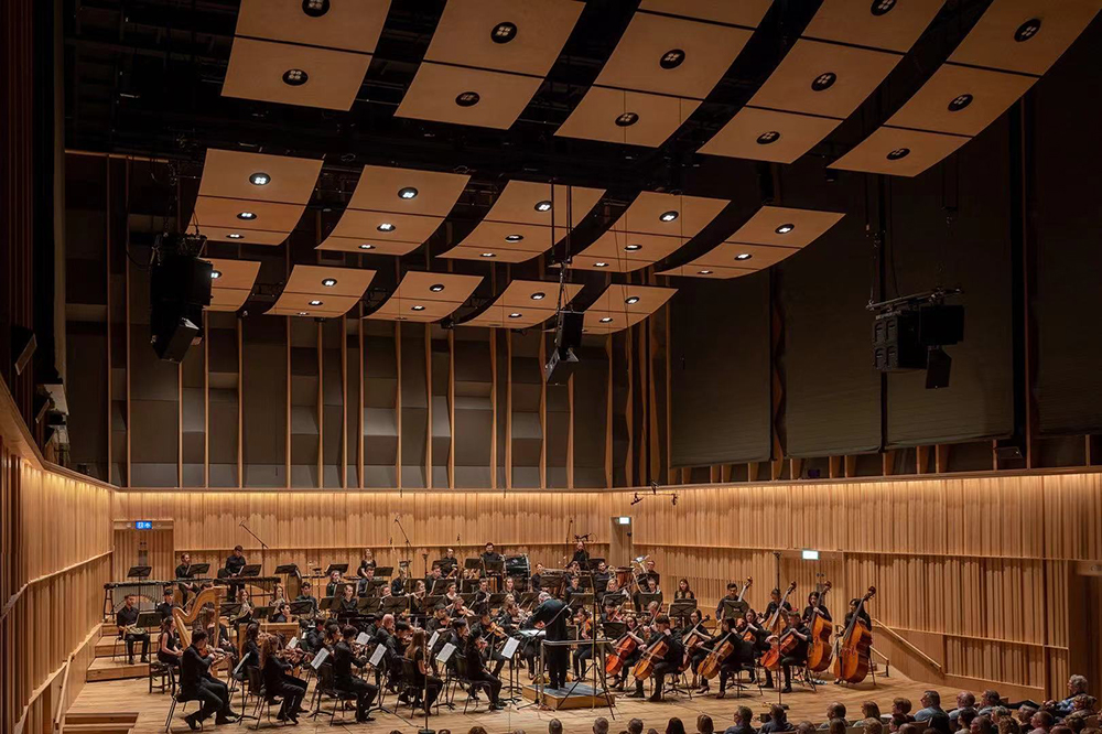 The CBSO Youth Orchestra is an exceptional ensemble offering young musicians the opportunity to develop their skills and perform at the highest level. As part of the City of Birmingham Symphony Orchestra, the youth orchestra provides a nurturing environment for aspiring artists, encouraging creativity and musical excellence. 