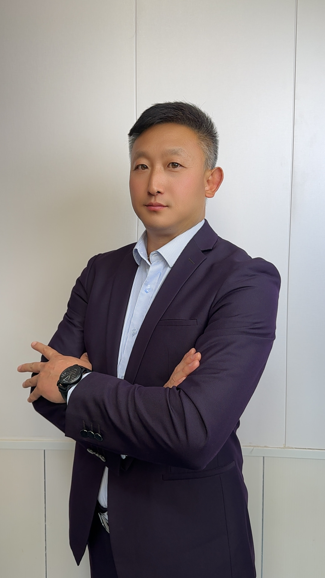 李琴国际销售部
资深业务顾问+服务
客户600余人。	擅长各国签证，一对一私人定制
