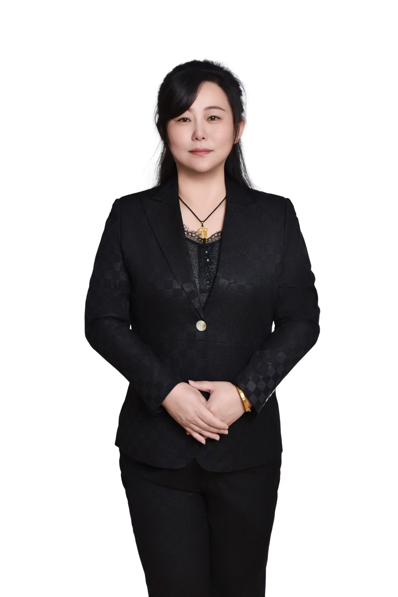 李琴国际业务主管，从业20余年，服务客户近2000人。