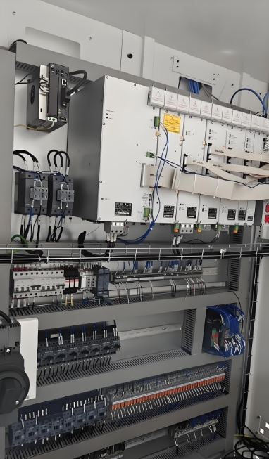 Chúng tôi sẽ cung cấp cho khách hàng dịch vụ bảo trì định kỳ miễn phí lên đến một năm (bao gồm cả mạch điện và các bộ phận cơ khí)