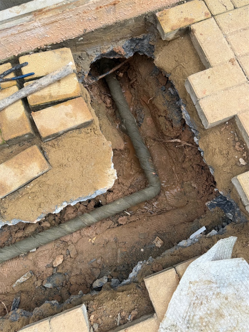 更換地底食水喉