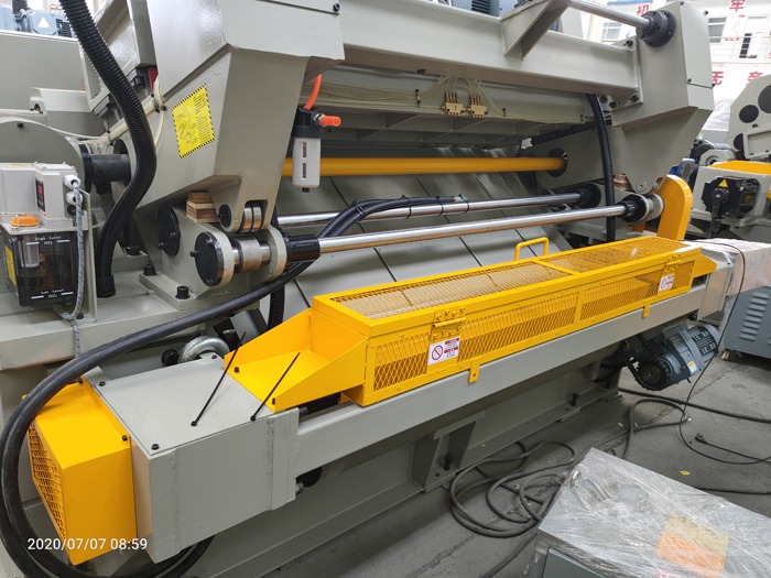 60m/min speed CNC spindleless veneer peeling & clipping combined lathe