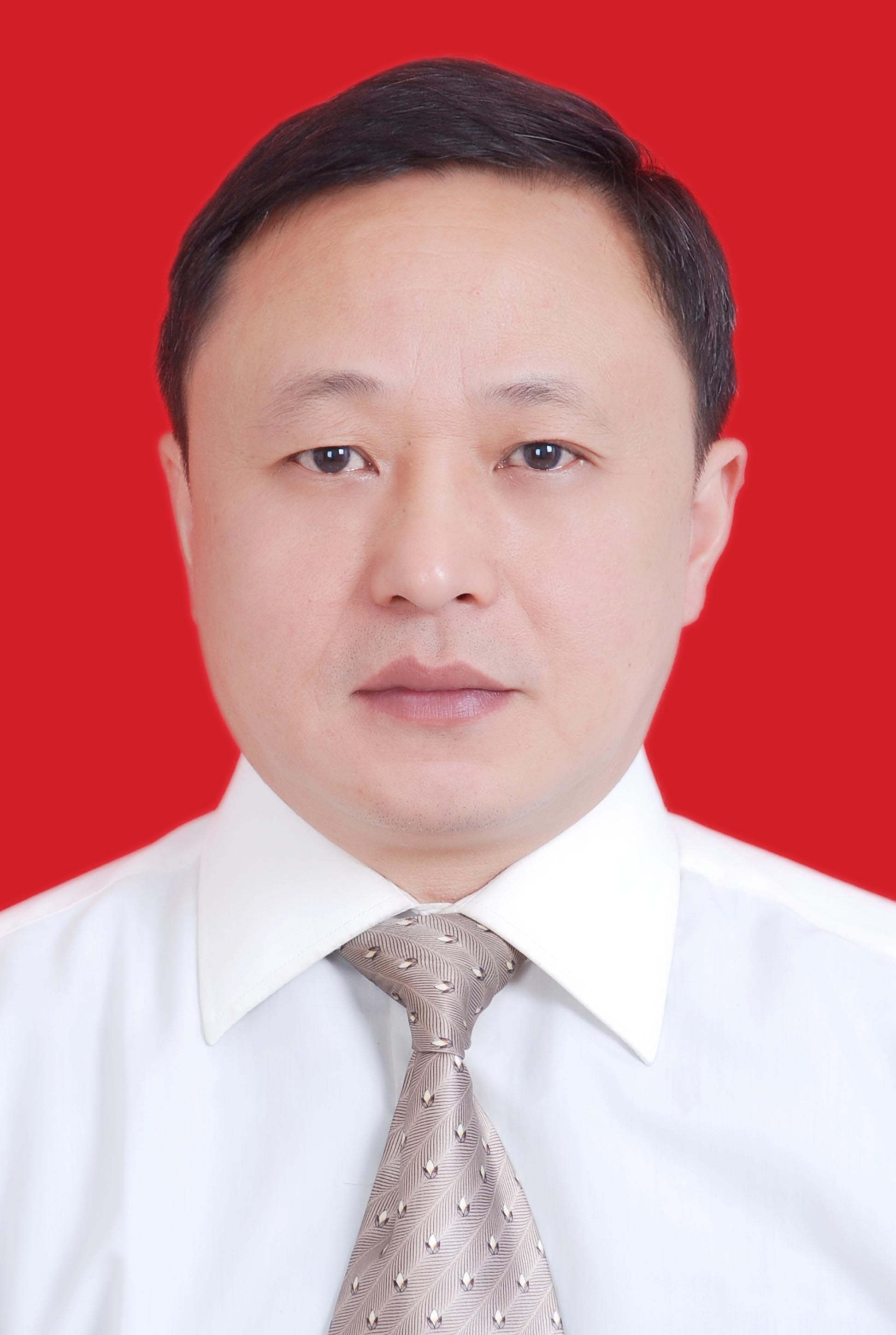 主治医师   卢明水 184 党员