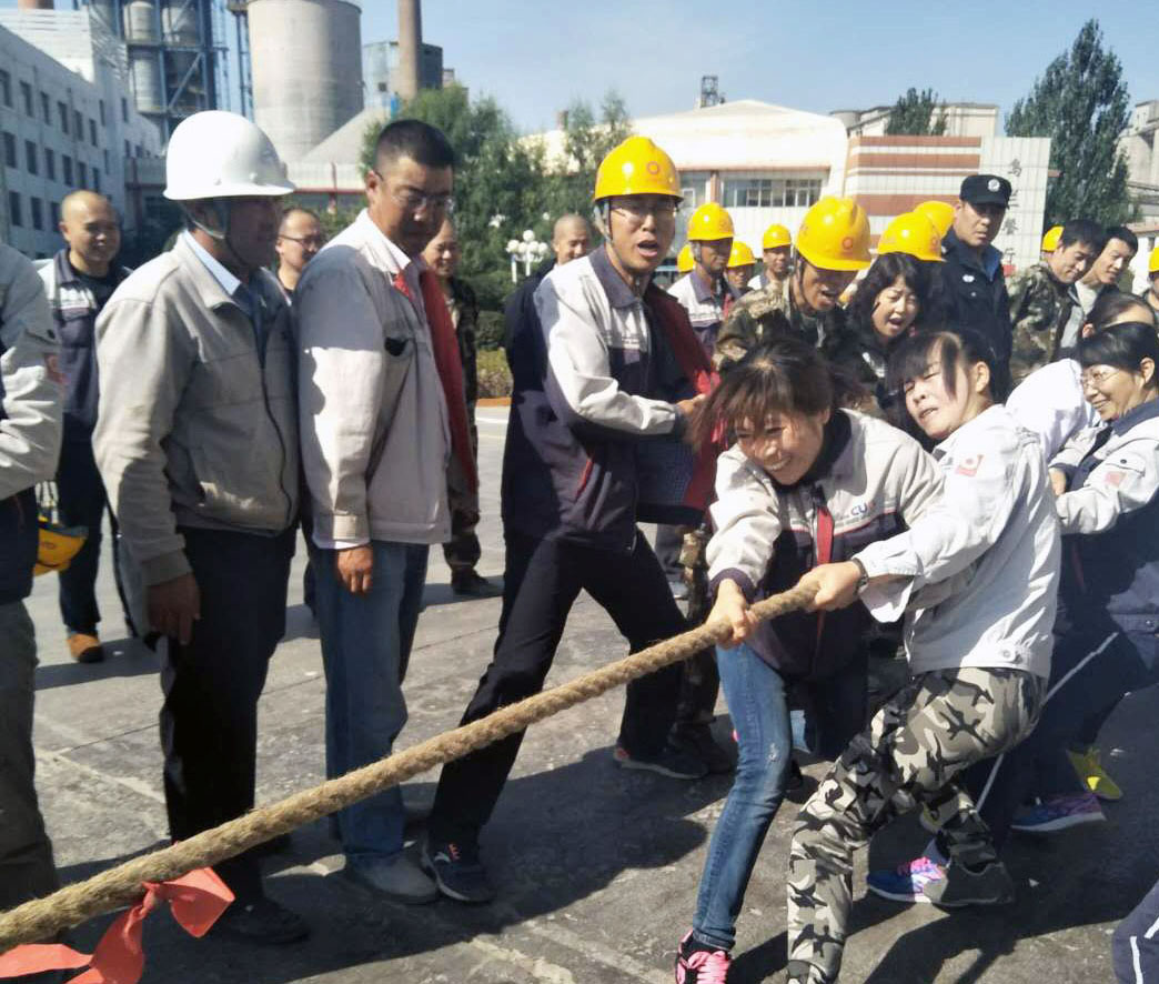 凝心聚力 团结奋进 共创佳绩 — 公司工会举办越野、拔河比赛