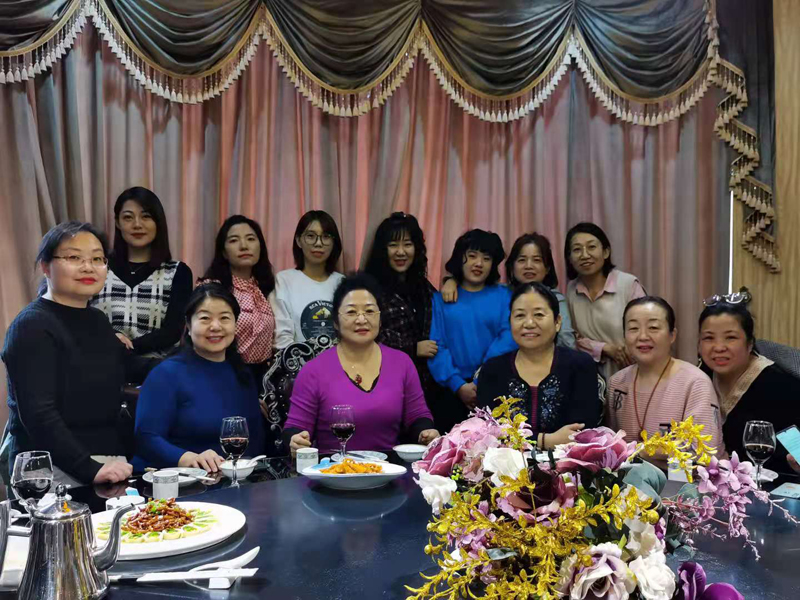 三八妇女节聚餐
