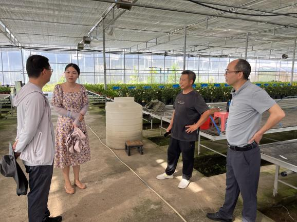 西南研发中心主任王顺利带队赴大足雍溪镇开展合作交流