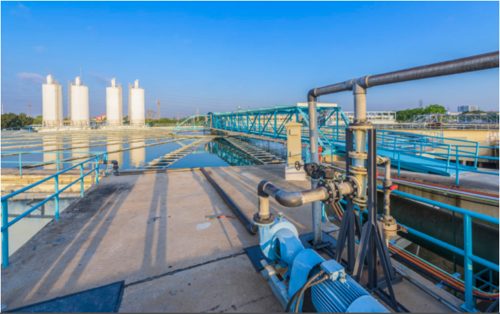 How does a wastewater treatment system work?