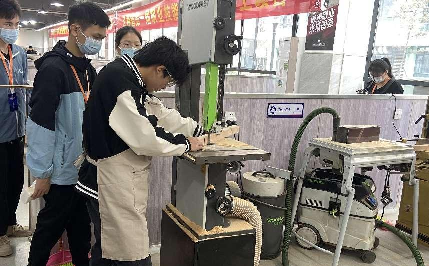 图片15_20250919_17582499868093360