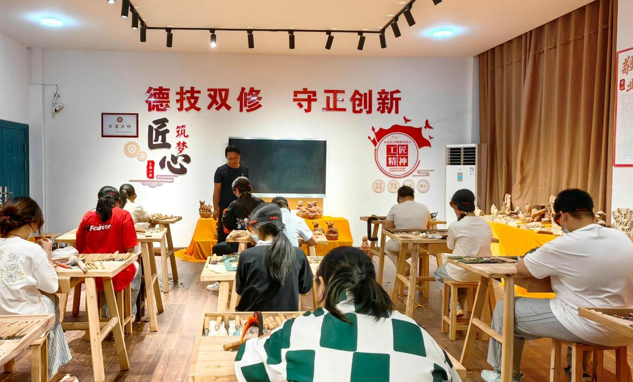 图片13_20250919_17582499868111410