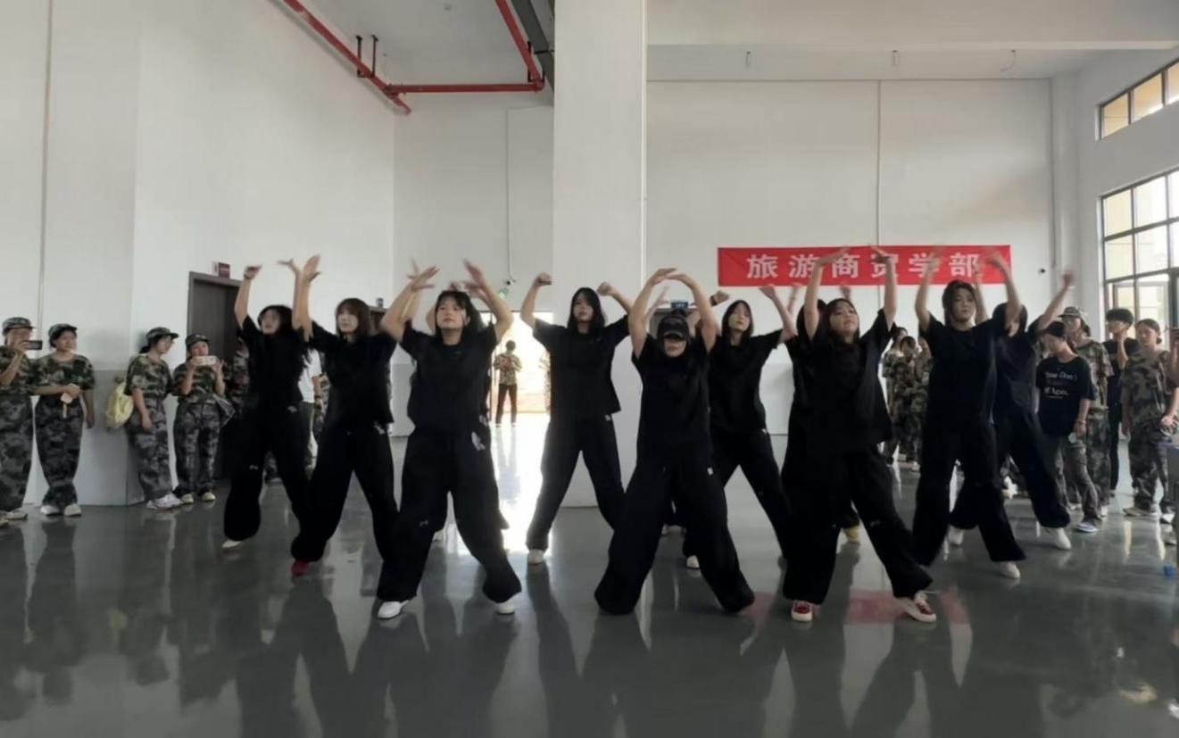 图片17_20250924_17586800075103850