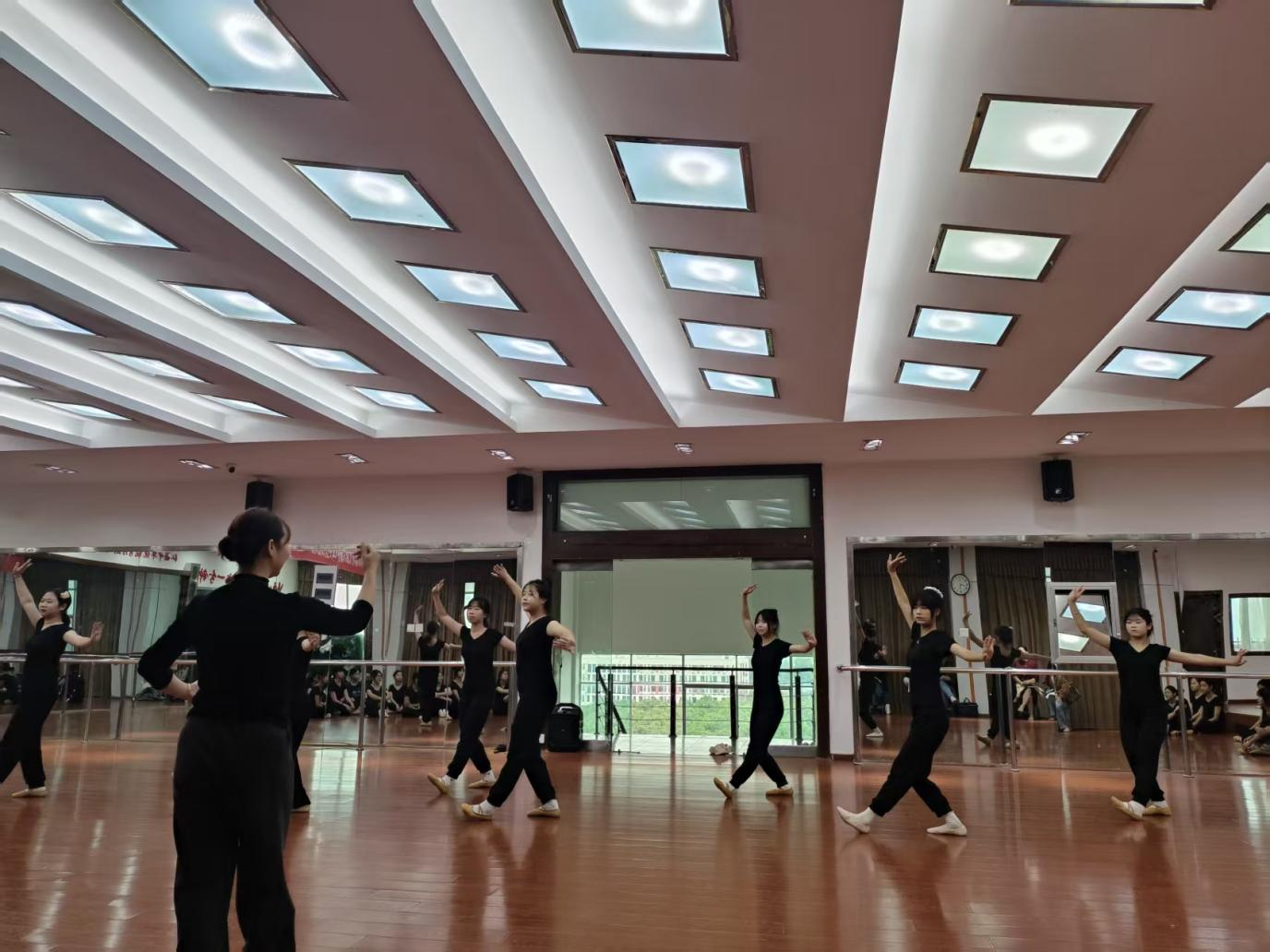 图片2_20251024_17612753873929420