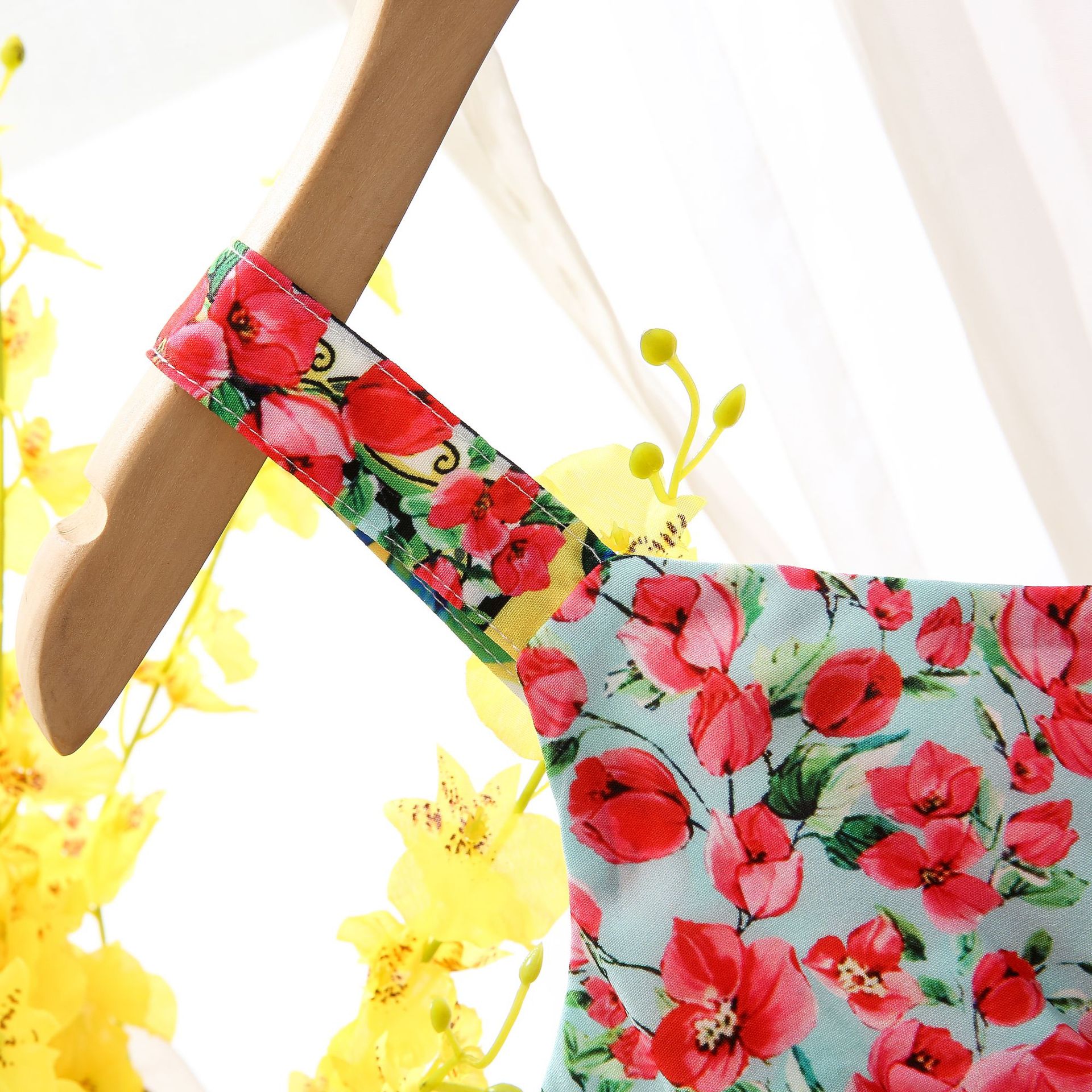 European and American children's clothing girls vest new printing summer suspender skirt chiffon waist fashion dress