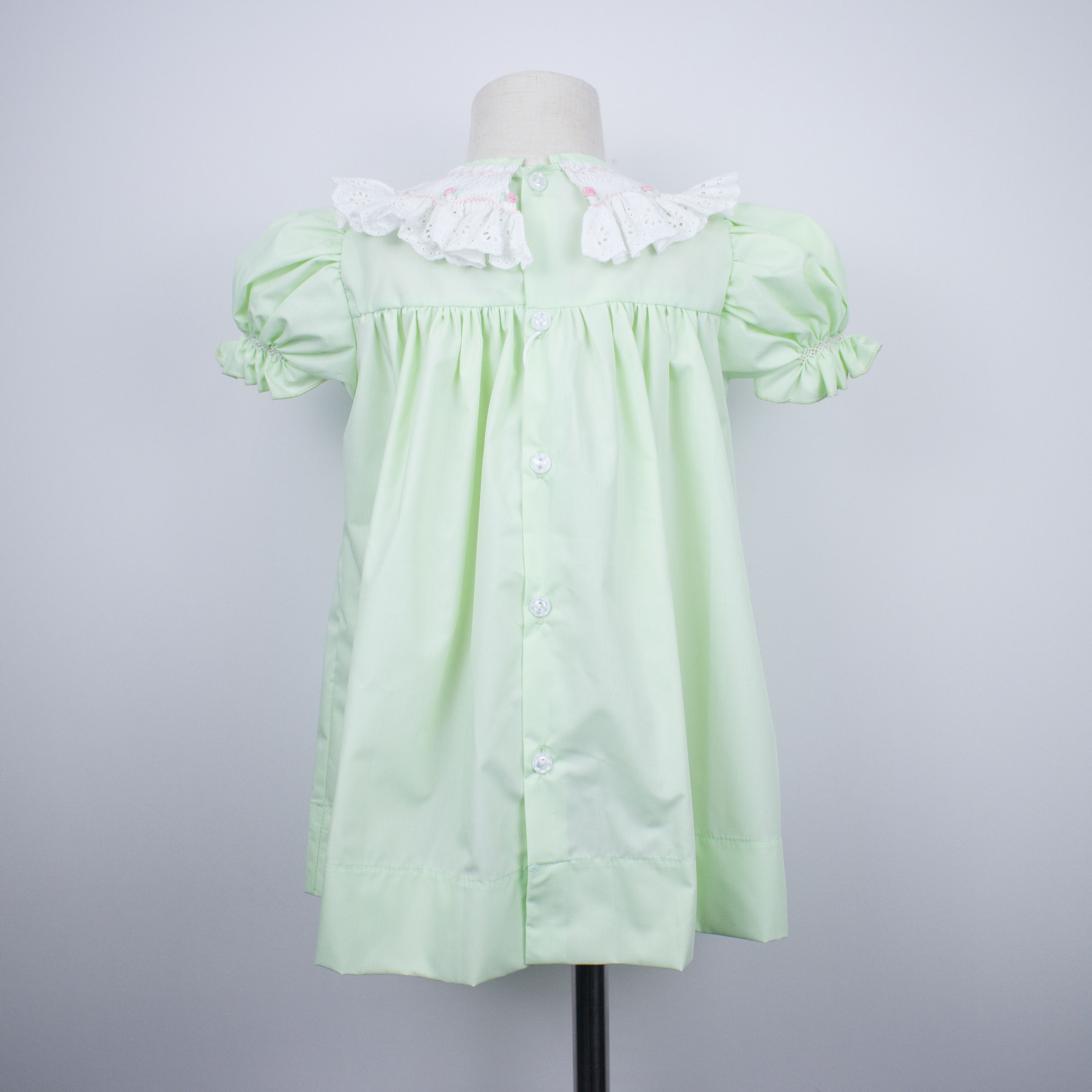 baby smocking girls dress wholesale  2022 Summer new hand-embroidered suits short-sleeved smocked  girls' dress